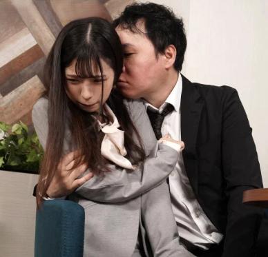 【寝取られ×女性社員】上司との関係に揺れるお姉さん